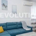 Дава се под наем Двустаен апартамент в Варна, Център - 61 кв.м за 698.19 € - Снимка #1