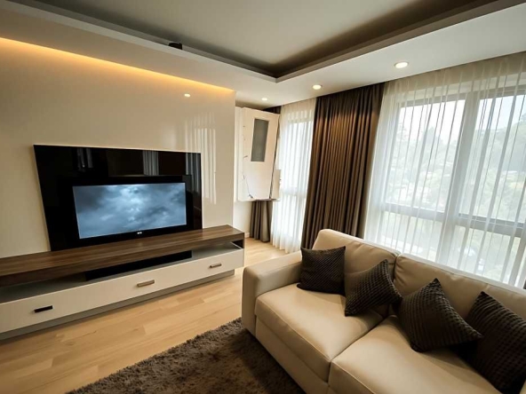 Тристаен апартамент в Русе, Център - 87 кв.м за 967 €/кв.м - Снимка #1