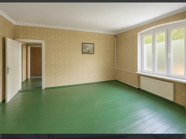 Къща в Плевен, Идеален център - 250 кв.м за 684 €/кв.м - Снимка #1