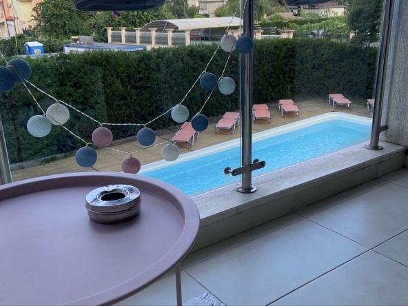 Дава се под наем Двустаен апартамент в Варна, м-т Траката - 65 кв.м за 578.34 € - Снимка #1