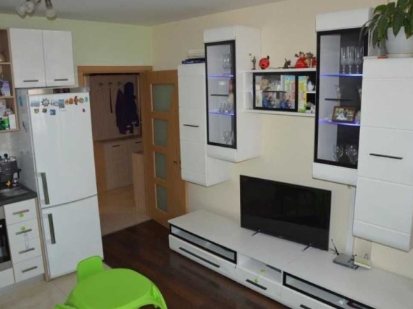 Тристаен апартамент в София, Студентски град - 87 кв.м за 2759 €/кв.м - Снимка #1