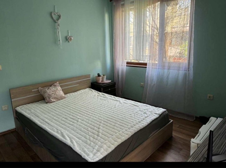 Дава се под наем Двустаен апартамент в Пловдив, Каменица 1 - 56 кв.м за 169.32 € - Снимка #1