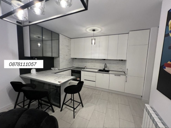 Дава се под наем Тристаен апартамент в София, Манастирски ливади - 120 кв.м за 1445.85 € - Снимка #1