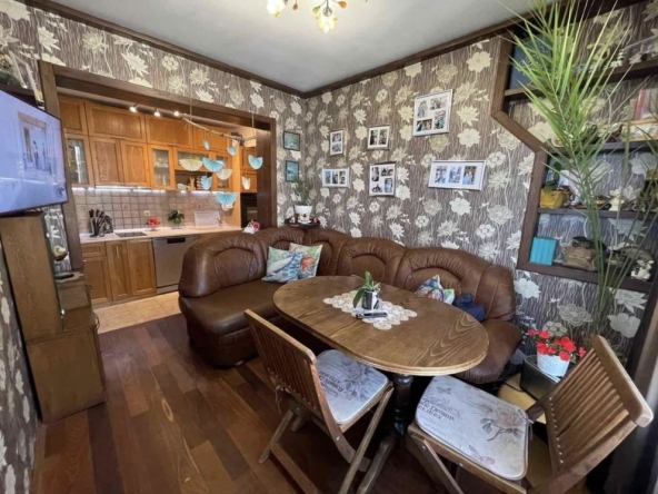 Дава се под наем Тристаен апартамент в Варна, Лятно кино Тракия - 60 кв.м за 797.64 € - Снимка #1