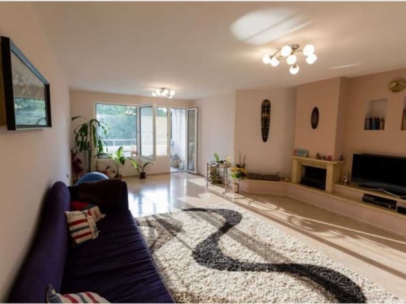 Тристаен апартамент в София, Лозенец - 140 кв.м за 1393 €/кв.м - Снимка #1