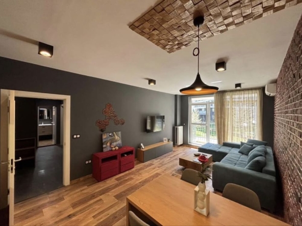 Дава се под наем Тристаен апартамент в София, Дружба 2 - 95 кв.м за 816 € - Снимка #1