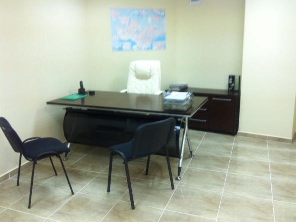 Офис в Варна, Възраждане 1 - 39 кв.м за 2103 €/кв.м - Снимка #1