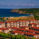 Тристаен апартамент в Созопол - 93 кв.м за 1451 €/кв.м - Снимка #1