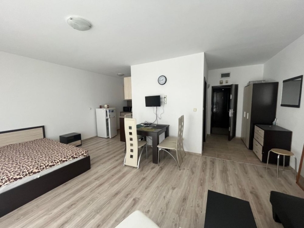 Едностаен апартамент в к.к. Слънчев бряг - 54 кв.м за 704 €/кв.м - Снимка #1