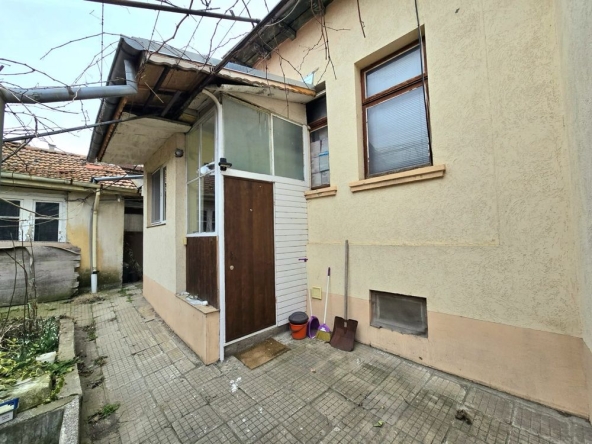 Къща в Русе, Център - 98 кв.м за 1527 €/кв.м - Снимка #1