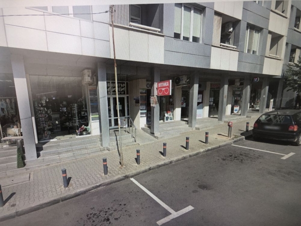 Дава се под наем Магазин в Стара Загора, Македонски - 29 кв.м за 367.2 € - Снимка #1