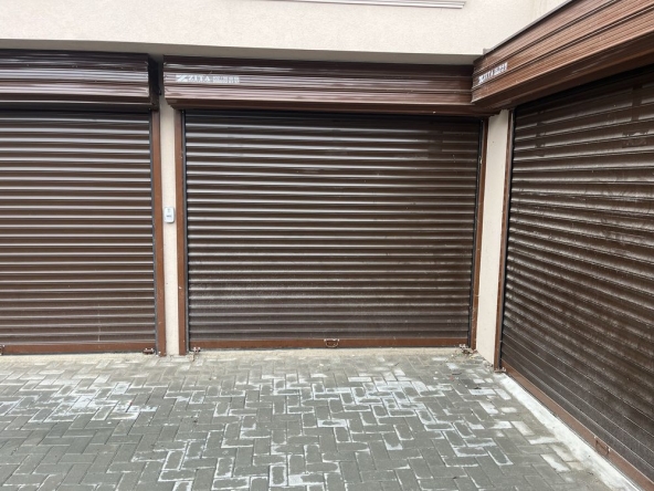 Дава се под наем Гараж / Паркомясто в Асеновград - 18 кв.м за 76.5 € - Снимка #1