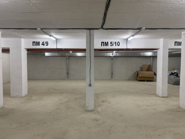 Дава се под наем Гараж / Паркомясто в Русе, Център - 30 кв.м за 81.6 € - Снимка #1