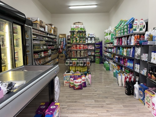 Магазин в Пазарджик, Център - 50 кв.м за 600 €/кв.м - Снимка #1