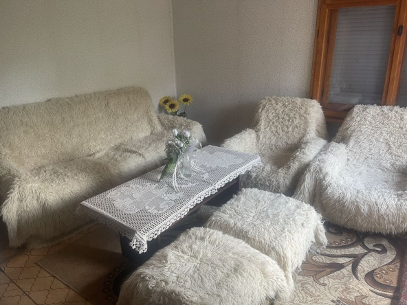 Къща в с. Горски извор, Област Хасково - 1000 кв.м за 51 €/кв.м - Снимка #1