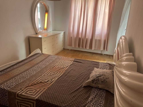 Дава се под наем Тристаен апартамент в София, Хладилника - 108 кв.м за 494.7 € - Снимка #1