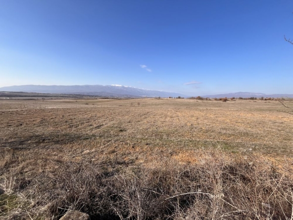 Земеделски имот в София, Свобода -  кв.м за 2034 €/дка - Снимка #1