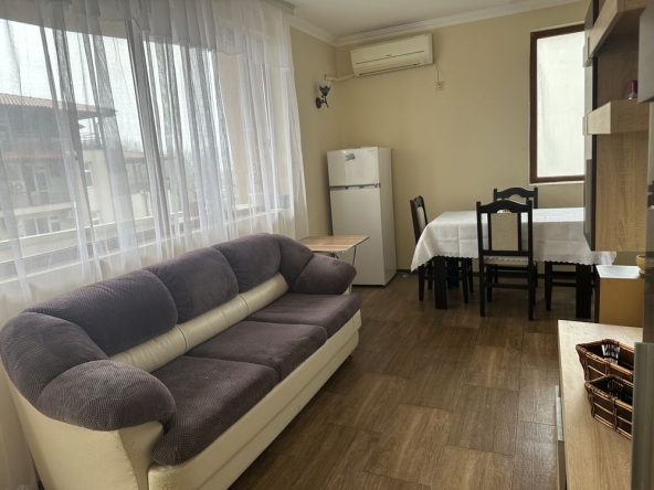 Дава се под наем Тристаен апартамент в Пловдив, Център - 92 кв.м за 102 € - Снимка #1