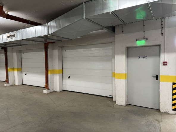 Гараж / Паркомясто в София, Студентски град - 25 кв.м за 2000 €/кв.м - Снимка #1