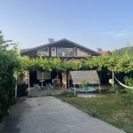 Дава се под наем Къща в Самоков - 120 кв.м за 204 € - Снимка #1