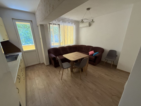 Дава се под наем Двустаен апартамент в Варна, Чайка - 55 кв.м за 408 € - Снимка #1