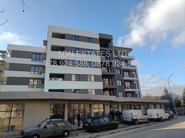 Тристаен апартамент в Казанлък - 120 кв.м за 1326 €/кв.м - Снимка #1