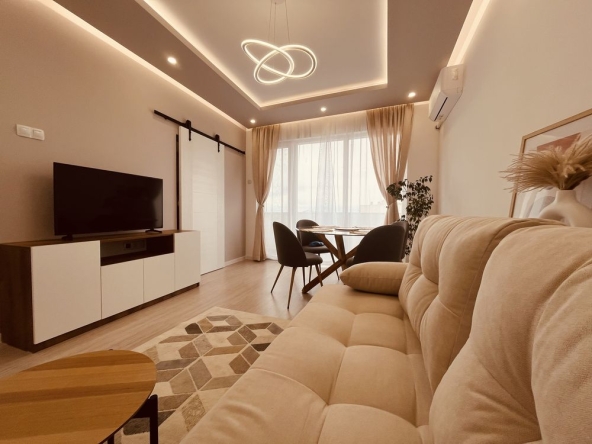 Дава се под наем Тристаен апартамент в Стара Загора, Опълченски - 70 кв.м за 510 € - Снимка #1