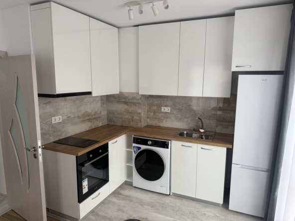 Дава се под наем Двустаен апартамент в Добрич, Балик - 50 кв.м за 450 € - Снимка #1