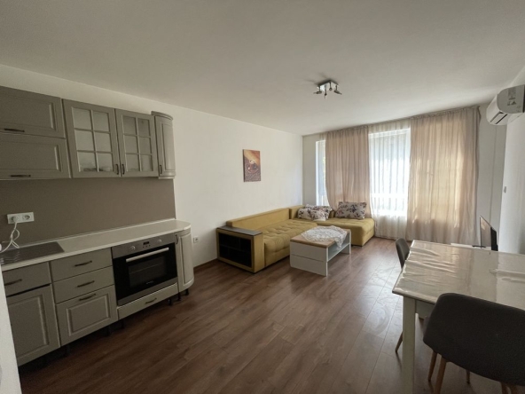 Дава се под наем Двустаен апартамент в Пловдив, Южен - 65 кв.м за 382.5 € - Снимка #1