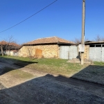 Къща в с. Козаревец, Област Велико Търново - 1000 кв.м за 41 €/кв.м - Снимка #1