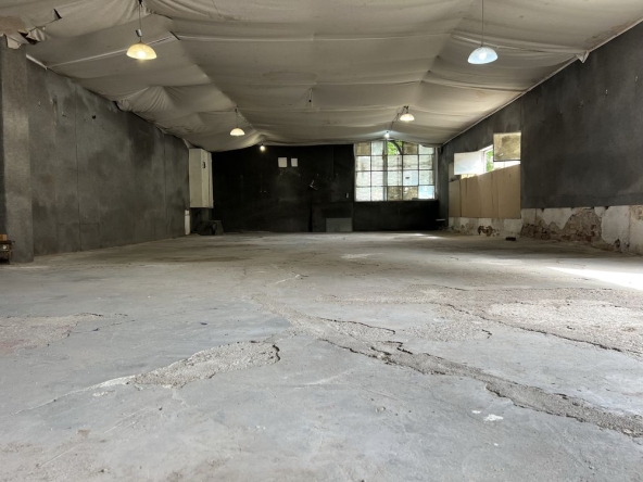 Дава се под наем Склад в Пловдив, Коматевски възел - 179 кв.м за 688.5 € - Снимка #1