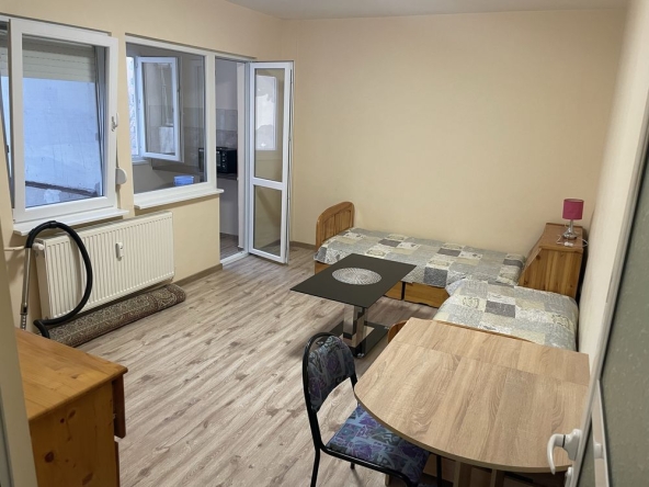 Дава се под наем Едностаен апартамент в Пловдив, Тракия - 40 кв.м за 255 € - Снимка #1