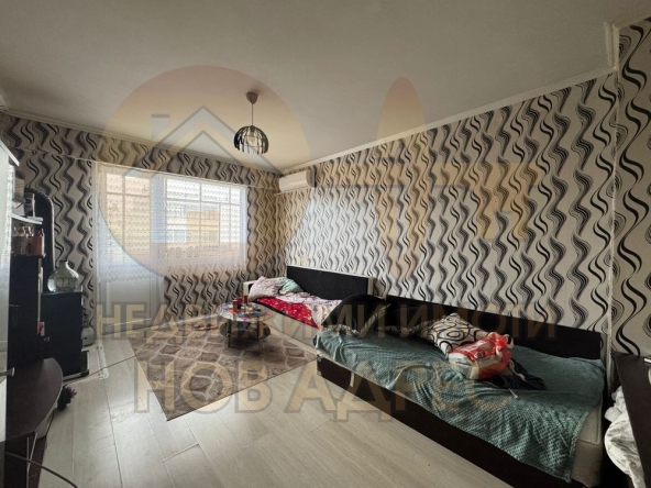 Двустаен апартамент в Търговище, Център - 43 кв.м за 1287 €/кв.м - Снимка #1