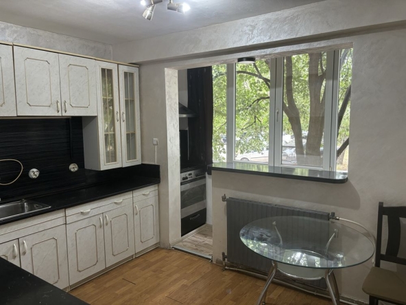 Тристаен апартамент в Казанлък - 86 кв.м за 742 €/кв.м - Снимка #1