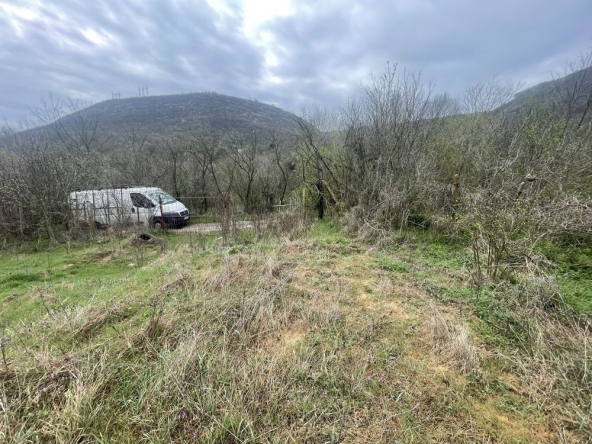 Парцел в Провадия - 700 кв.м за 6 €/кв.м - Снимка #1