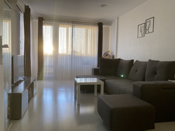 Тристаен апартамент в Разград, Орел - 78 кв.м за 1079 €/кв.м - Снимка #1
