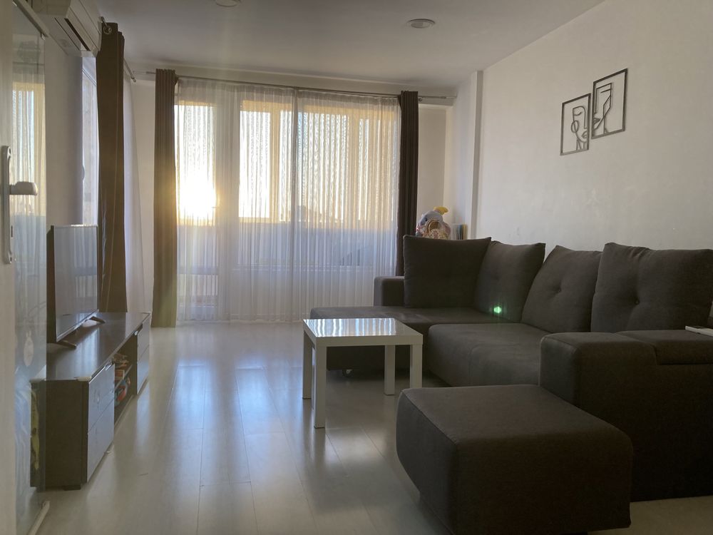 Тристаен апартамент в Разград, Орел - 78 кв.м за 1079 €/кв.м - Снимка #1