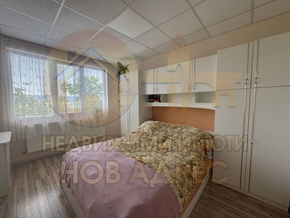 Тристаен апартамент в Търговище, Център - 90 кв.м за 1247 €/кв.м - Снимка #1