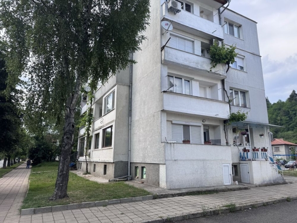 Тристаен апартамент в Златоград - 61 кв.м за 1066 €/кв.м - Снимка #1