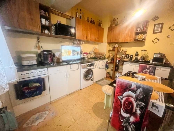 Двустаен апартамент в Русе, Здравец - 62 кв.м за 1234 €/кв.м - Снимка #1