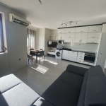 Дава се под наем Двустаен апартамент в Варна, Изгрев - 75 кв.м за 561 € - Снимка #1