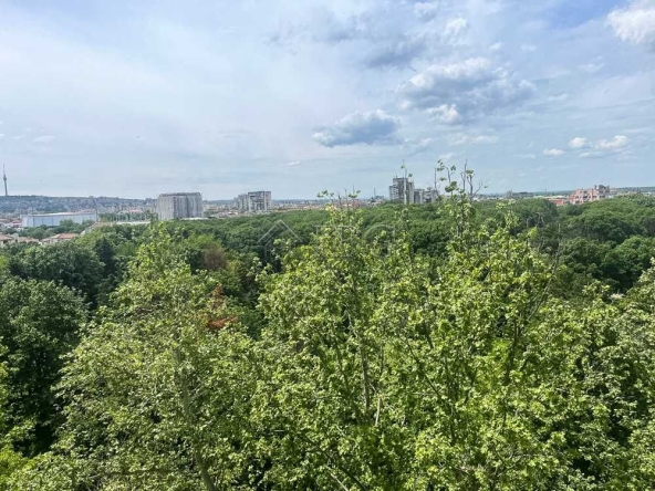 Двустаен апартамент в Русе, Възраждане - 60 кв.м за 1225 €/кв.м - Снимка #1