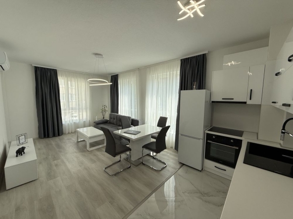 Дава се под наем Двустаен апартамент в Варна, Победа - 62 кв.м за 600 € - Снимка #1