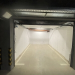 Дава се под наем Гараж / Паркомясто в Варна, Цветен квартал - 20 кв.м за 102 € - Снимка #1