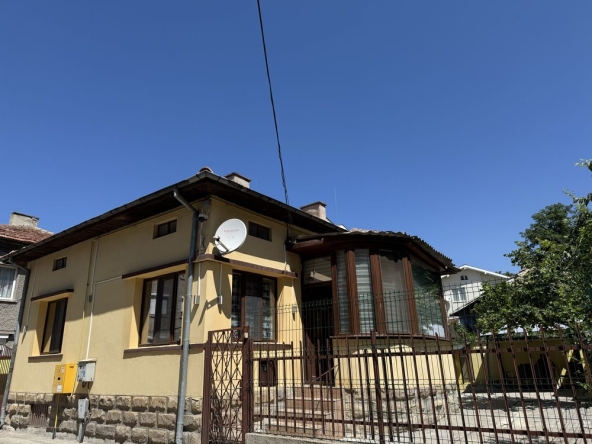 Къща в Търговище, Боровец - 86 кв.м за 1809 €/кв.м - Снимка #1