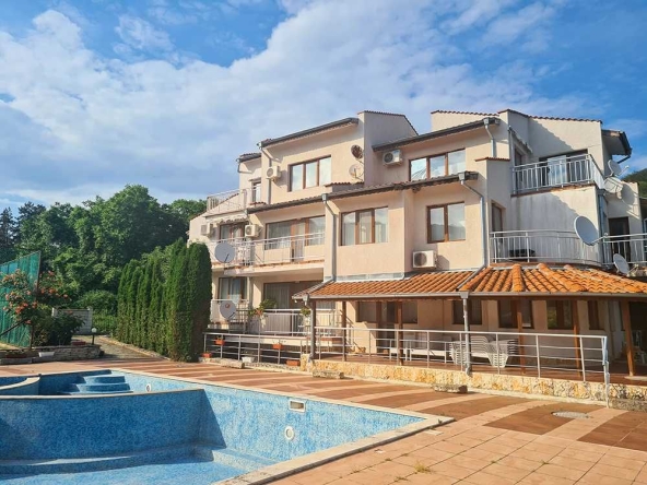 Двустаен апартамент в Балчик - 48 кв.м за 1146 €/кв.м - Снимка #1