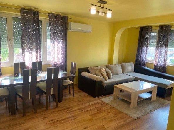 Дава се под наем Тристаен апартамент в Луковит - 75 кв.м за 229.5 € - Снимка #1