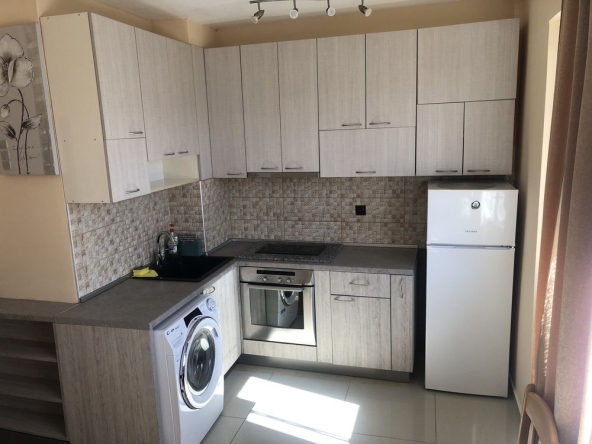 Дава се под наем Двустаен апартамент в Варна, Чайка - 48 кв.м за 357 € - Снимка #1