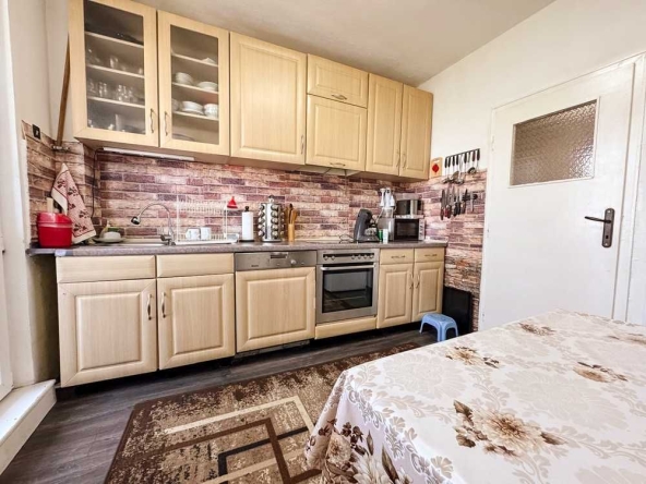 Тристаен апартамент в Русе, Център - 87 кв.м за 1472 €/кв.м - Снимка #1