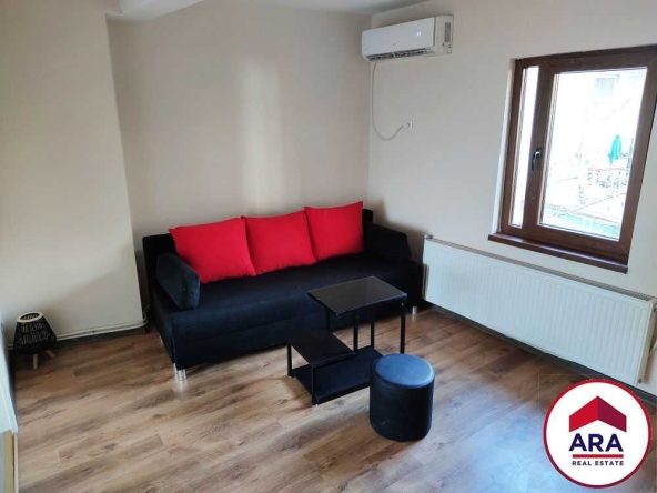 Дава се под наем Къща в Плевен, Идеален център - 75 кв.м за 453.9 € - Снимка #1